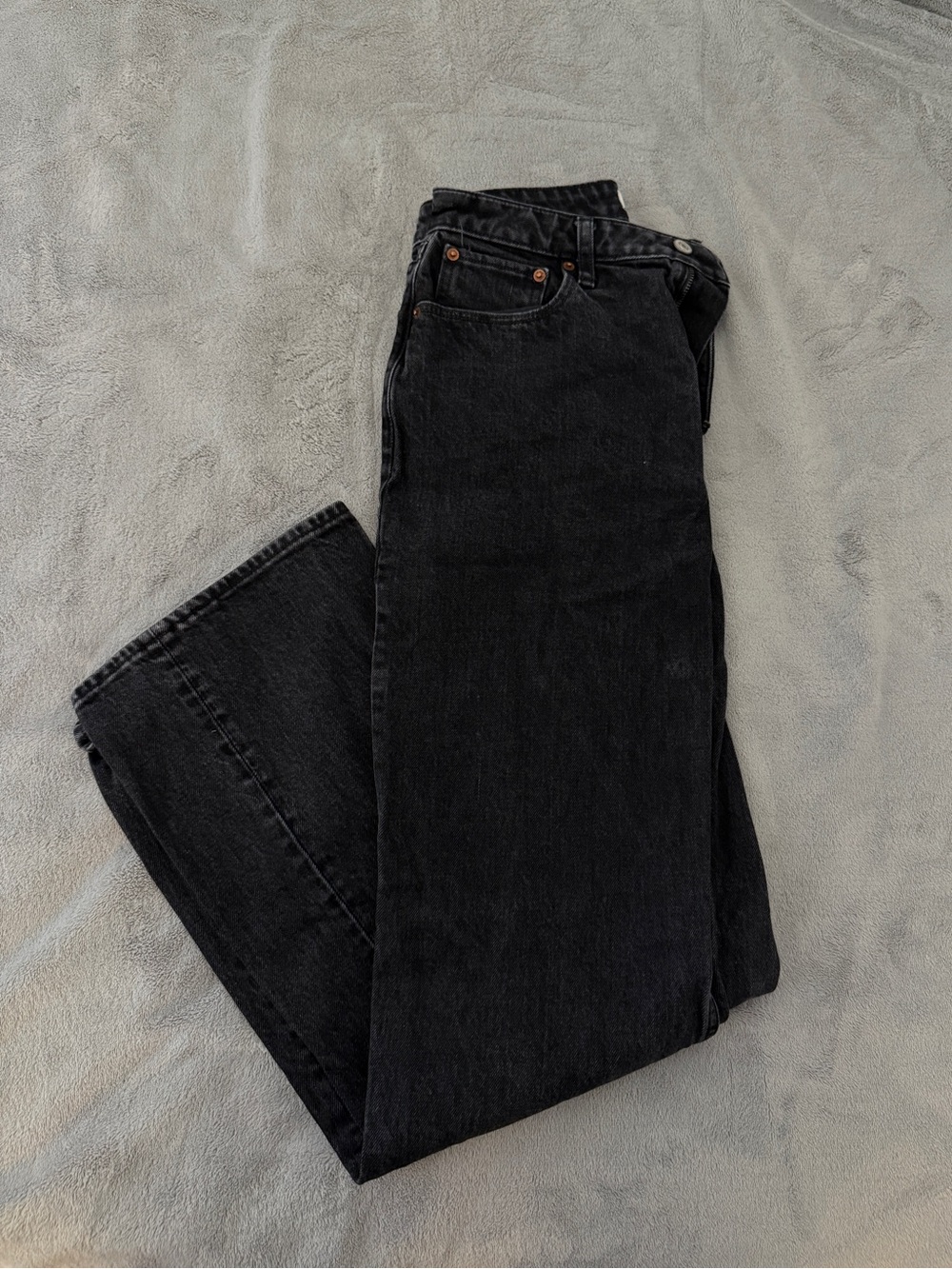 Abercrombie & Fitch Black Curve High-Rise 90’s Relaxed Jeans - 29 (8R)
